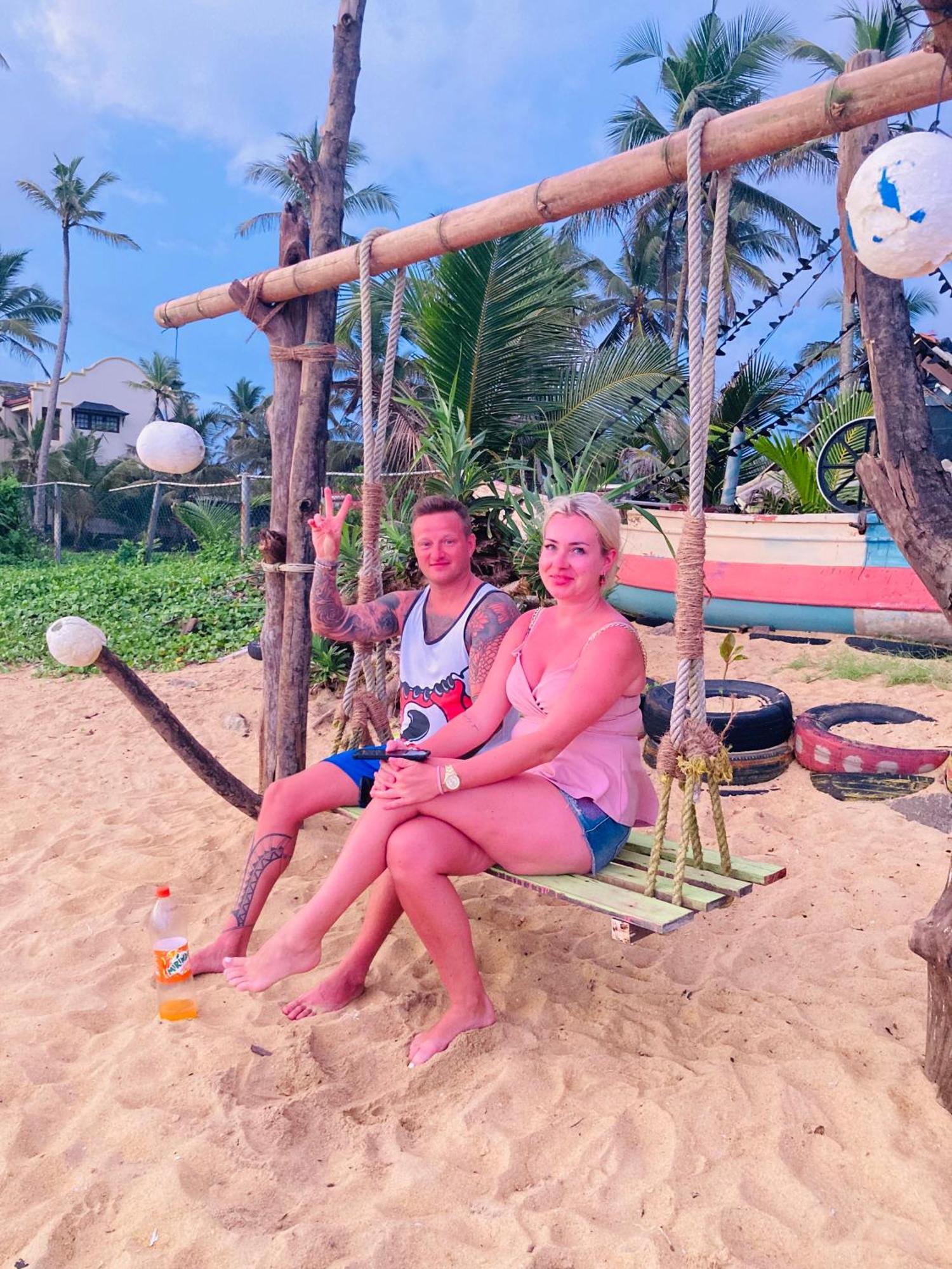 Ramya Ru Beach Home 高尔 外观 照片